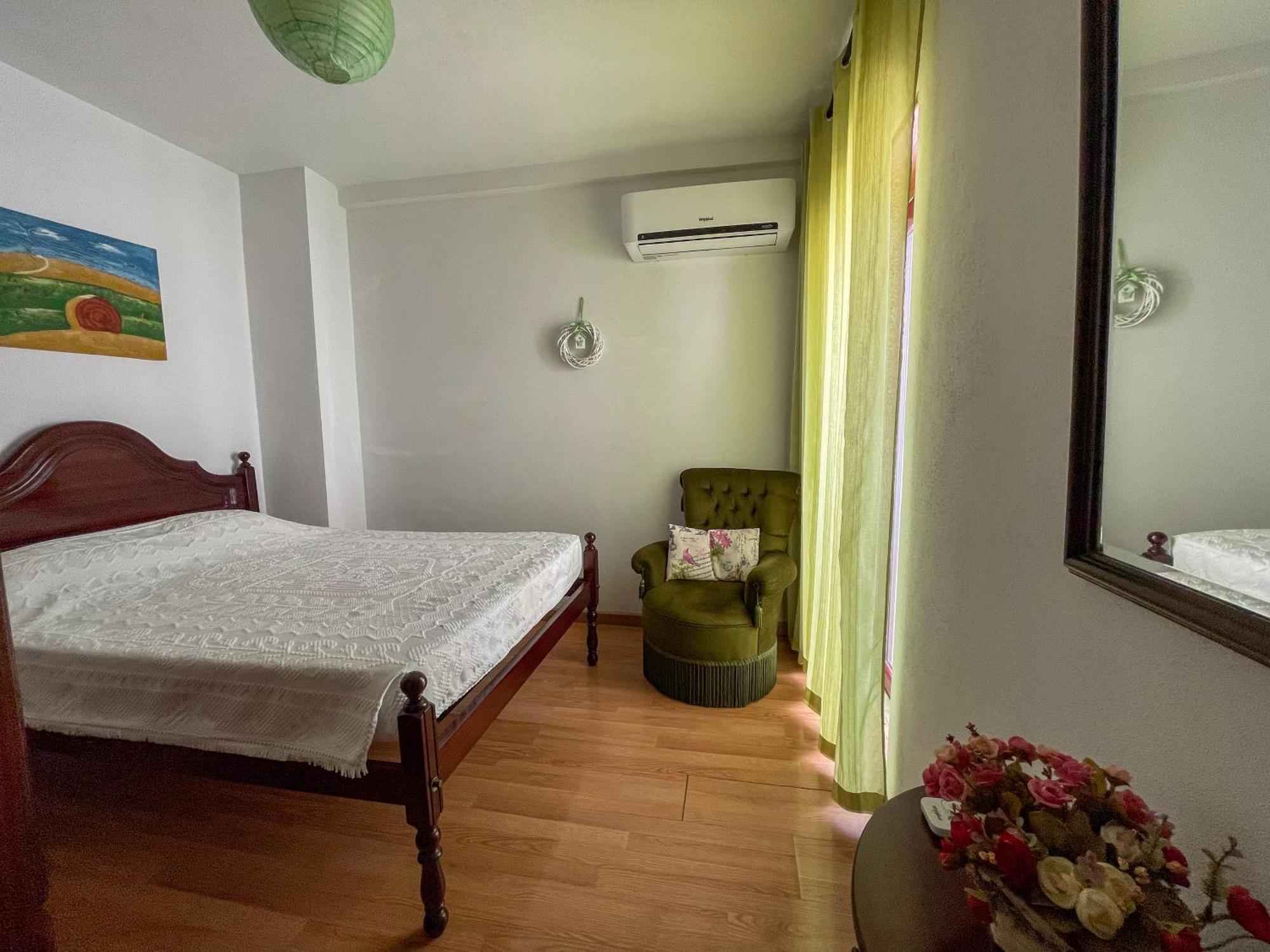 Home Away From Home Έβορα Εξωτερικό φωτογραφία